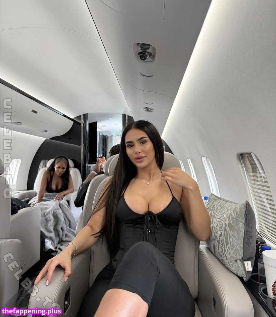 Aaliyah Jay / aaliyahpk Çıplak OnlyFans Fotoğrafı #1