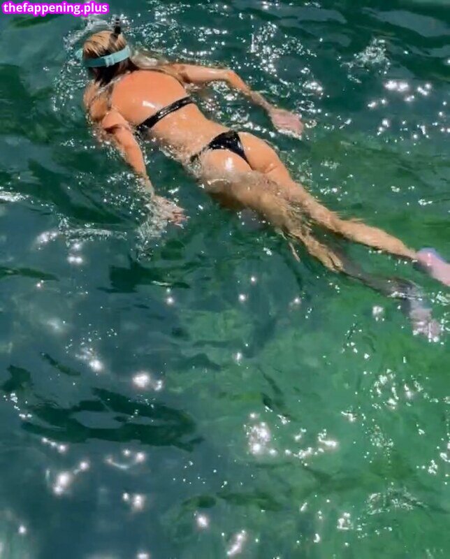 Adriane Galisteu / galisteuoficial Fotografie OnlyFans Dezbrăcată #441