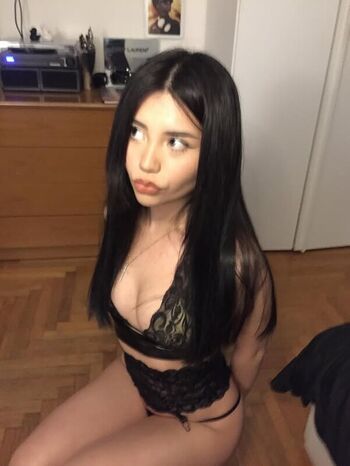 Full leaked Aishagguull private onlyfans photo