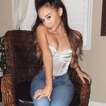 Full leaked Alahna ly page private onlyfans photo