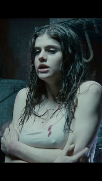 Alexandra Daddario
