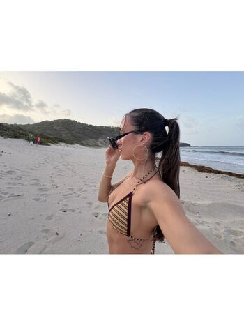 Full leaked Alohalaia private onlyfans photo