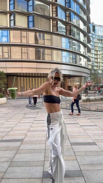 Full leaked Ashley roberts page private onlyfans photo