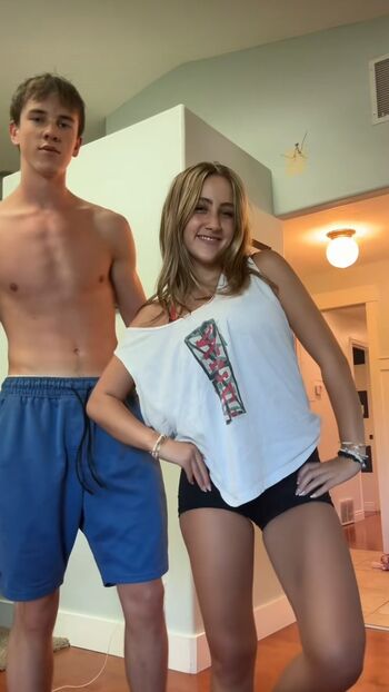 Full leaked Ava kolker private onlyfans photo