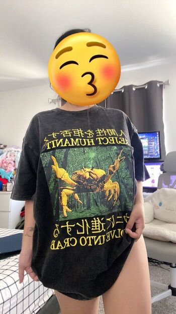 Full leaked Azuryuna private onlyfans photo