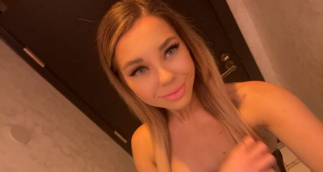 Full leaked Bansimps private onlyfans photo