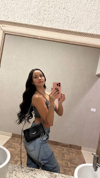 Full leaked Beatriz sanomiya private onlyfans photo