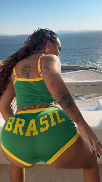 Full leaked Beca barreto private onlyfans photo