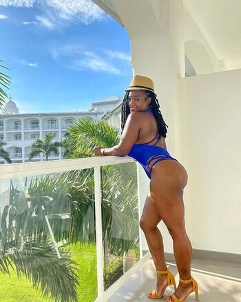 Full leaked Beckybrowngurl private onlyfans photo