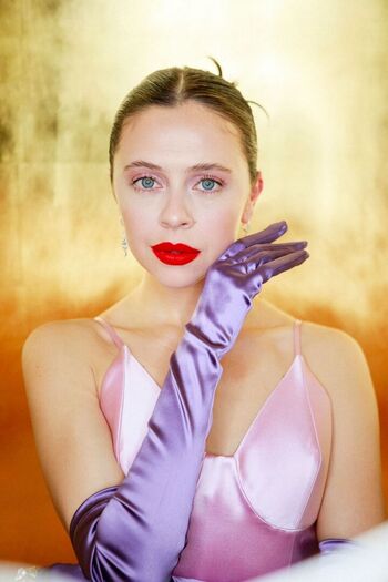 Bel Powley