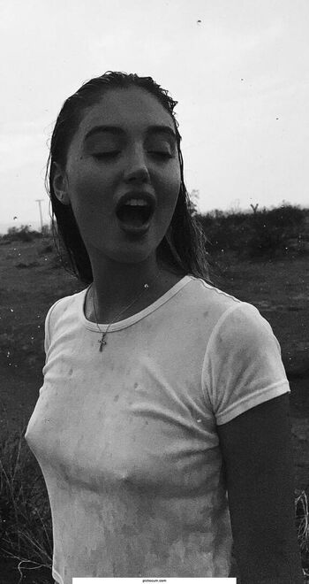 Bella Podaras