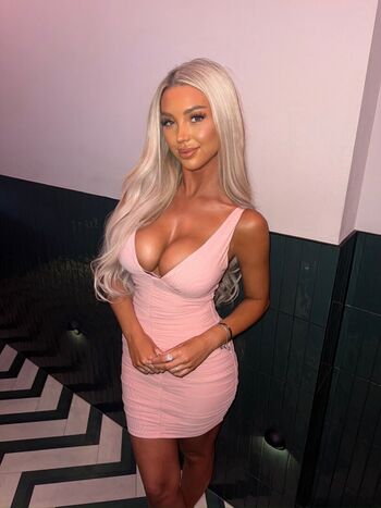 Full leaked Bethyycm private onlyfans photo