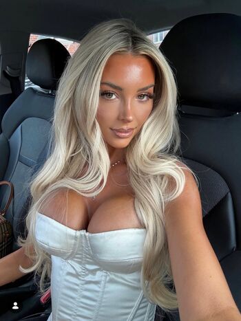 Full leaked Bethyycm private onlyfans photo