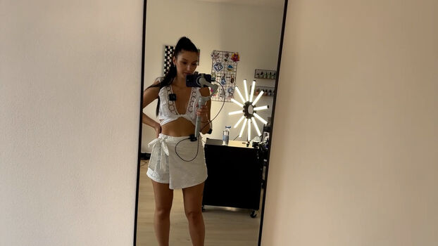 Full leaked Bisscute private onlyfans photo