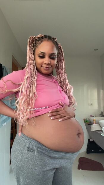 Full leaked Bloatedbellyqueen private onlyfans photo