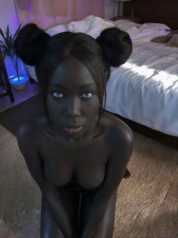 Bobbie Moore