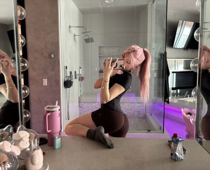 Full leaked Bratkylani private onlyfans photo