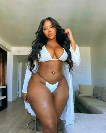 Full leaked Briannaamor private onlyfans photo