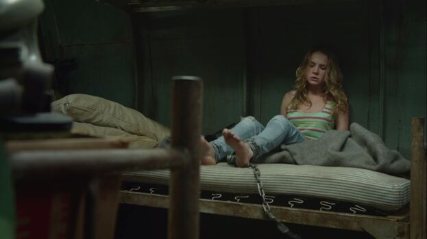 Britt Robertson