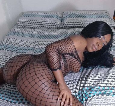 Bruna Black