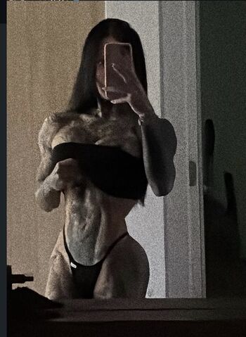 Full leaked Caitlifts private onlyfans photo