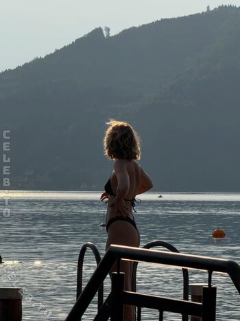 Full leaked Cathichali private onlyfans photo
