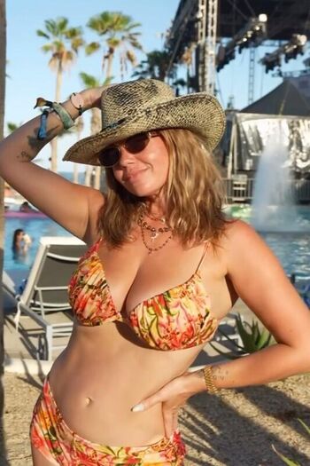 Full leaked Chanel west coast private onlyfans photo