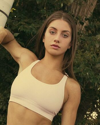 Chloe Cunliffe