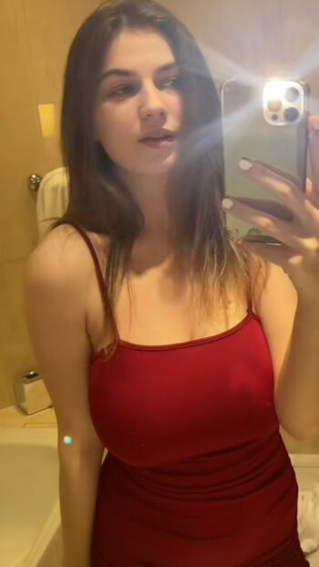 Chloe Thomas