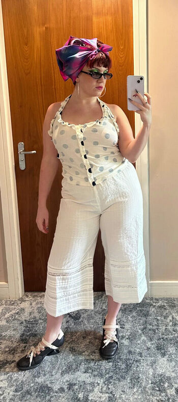 Full leaked Ellie hover/ private onlyfans photo