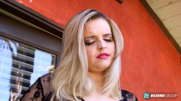 Full leaked Codi vore  page private onlyfans photo