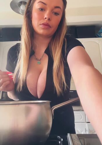 Full leaked Cutecandyxls private onlyfans photo