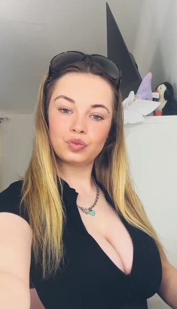 Full leaked Cutecandyxls private onlyfans photo
