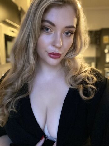 Full leaked Daisy hall private onlyfans photo