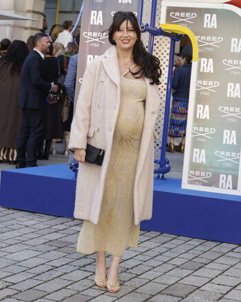 Daisy Lowe