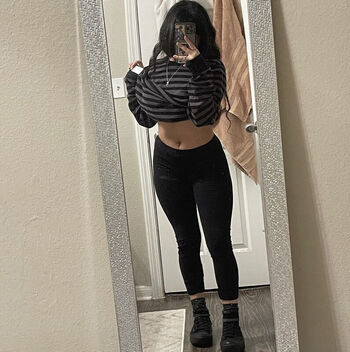 Full leaked Daisybegin private onlyfans photo