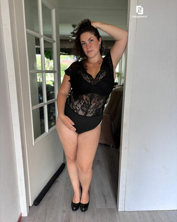 Full leaked Daisypeach private onlyfans photo