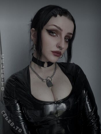 Full leaked Darkhoromi private onlyfans photo