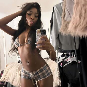 Full leaked Decembrsprincess private onlyfans photo