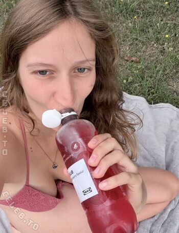 Full leaked Deineesarah private onlyfans photo