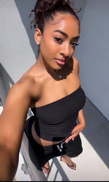 Full leaked Deja kelly private onlyfans photo