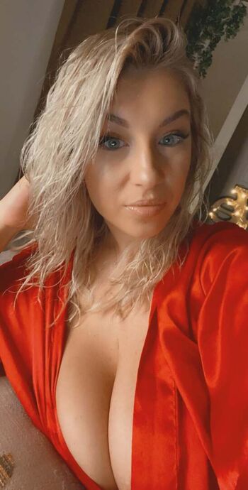 Full leaked Doll morena private onlyfans photo