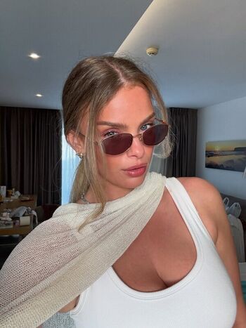 Full leaked Eleanor mae private onlyfans photo