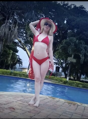 Elif_blond
