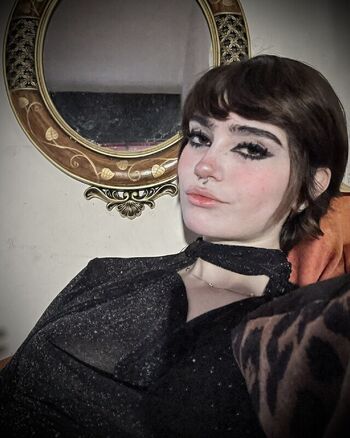 Full leaked Elinoiiddx private onlyfans photo