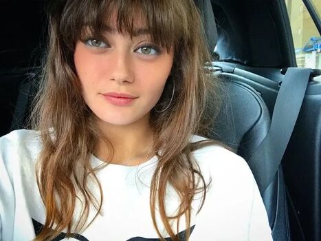 Ella Purnell