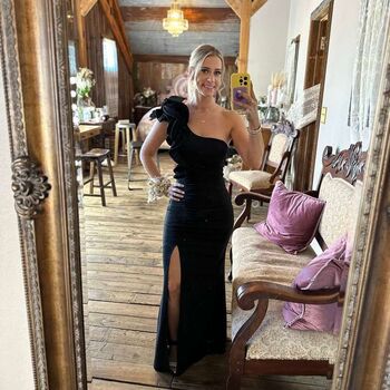 Full leaked Ellievip private onlyfans photo