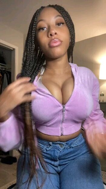 Full leaked Elyse rey page private onlyfans photo