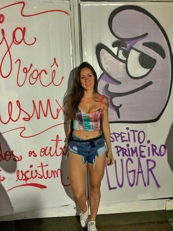 Full leaked Embarquenasmilhas private onlyfans photo