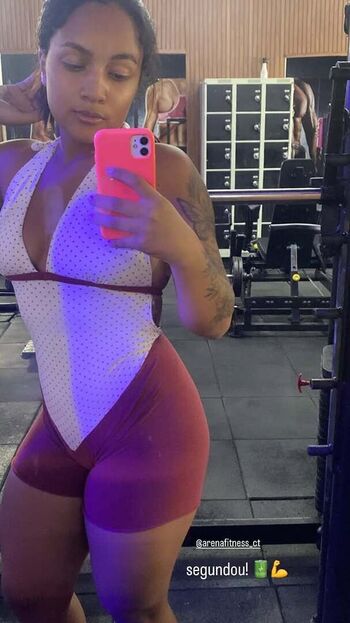 Full leaked Emilesouzaa private onlyfans photo